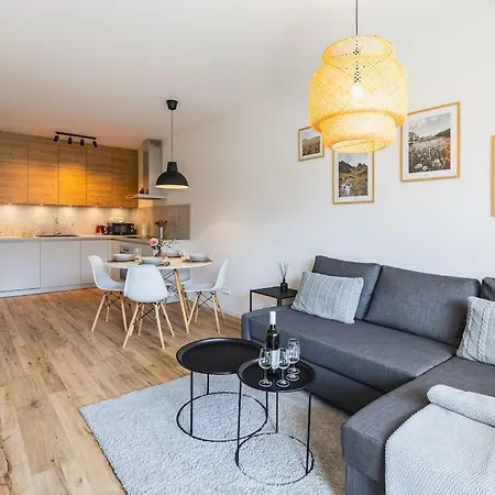 Jarabinkova Parkview Apartment